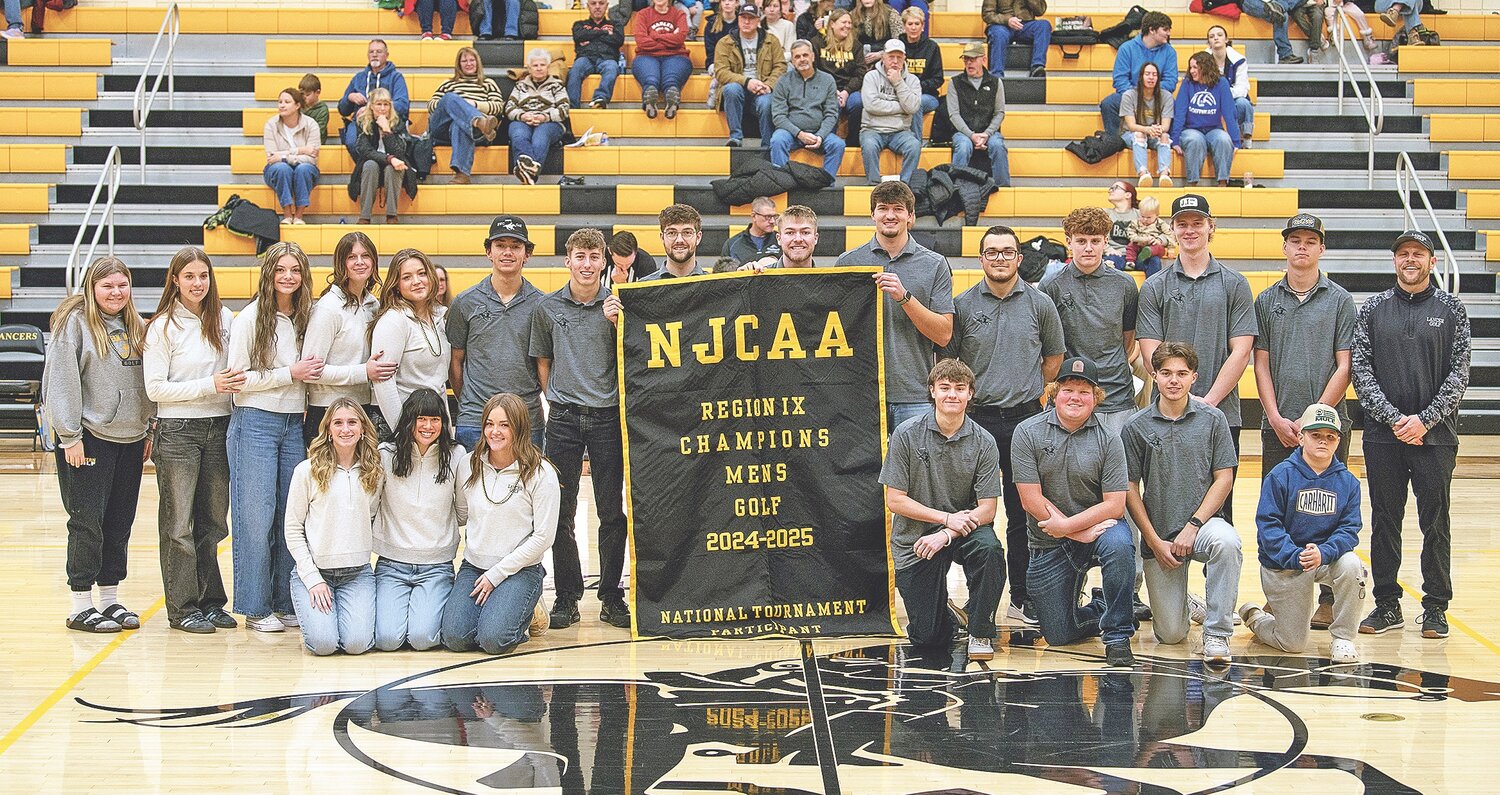 EWC honors Lancer golf teams The EWC golf teams were honored during halftime at the basketball games on Saturday, January 24. Pictured in back, from left, are Berkley Smith, Sara Maciej, Ash Matheson, Jessica Applegarth, Georgie Paterakis, Daniel Meyer, Ben Brown, Freddie Dancox, Josh Lane, Landon Gilmore, Jamie Lambert, Troy Young, Aiden Walker, Jace Nielsen and coach Zach Smith. In front, from left, are Bailey Watson, Maddie Fujimoto, Elliann Irick, Kaden Linford, Nash Coleman, Josh White and Knox Smith.
