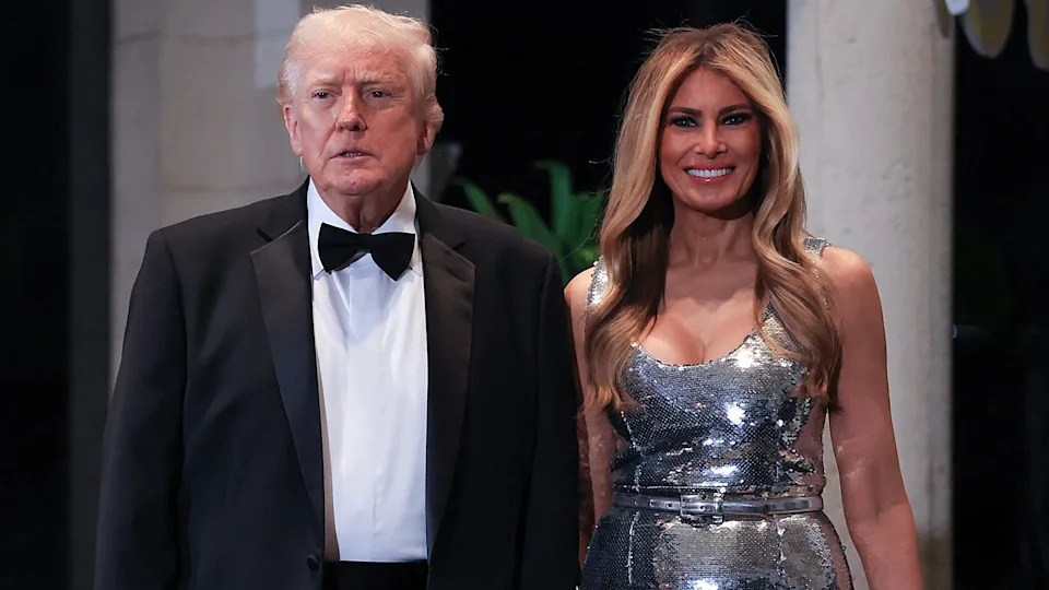 Donald and Melania Trump host a New Year's Eve party at Mar-a-Lago. / Joe Raedle/Getty Images