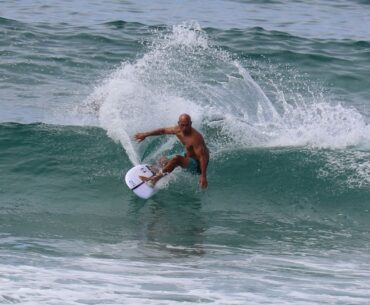 Mangawhai surf life saving club gets surfing great Kelly Slater for exclusive fundraiser at golf club
