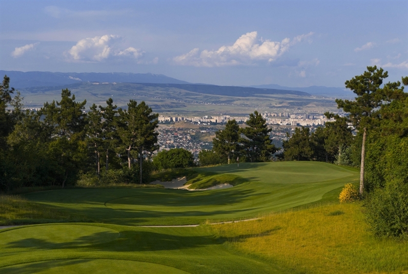 The par-three eighth hole has Tbilisi as a backdrop (Photo: Kevin Murray)