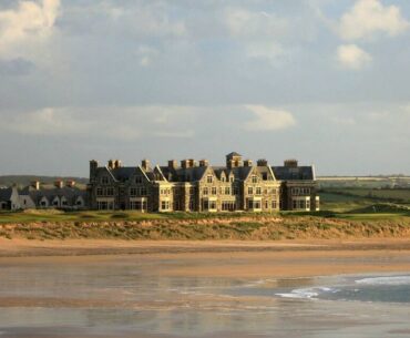 Envelope with 'powder' arrives at Trump's golf resort | UK | News