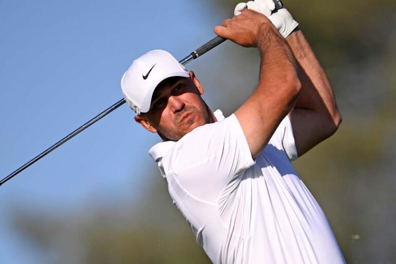 Brooks Koepka battles to make weekend in return to TOUR at Farmers Insurance Open