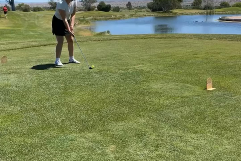 Help yo girl out 😂