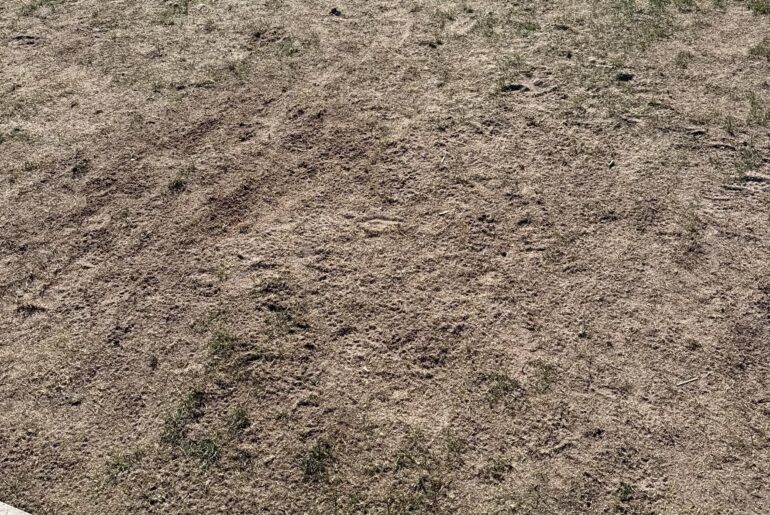 Why is it so hard to hit from a played out range?