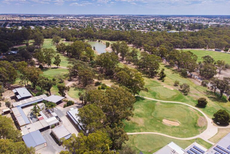 Volunteers to drive Deniliquin Golf Club's future