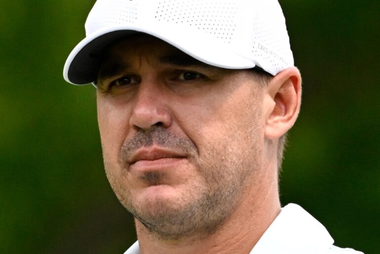 Justin Rose sets Torrey Pines pace with 62 as Brooks Koepka makes PGA Tour return with 73