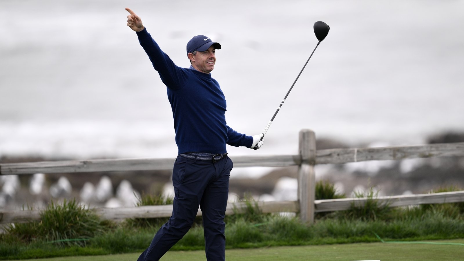McIlroy falters as Lowry shoots 67 at Pebble Beach McIlroy falters as Lowry shoots 67 at Pebble Beach