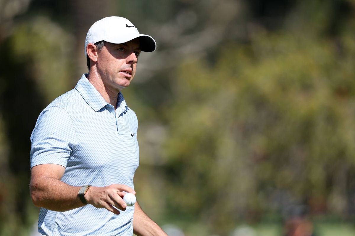 Rory McIlroy of Northern Ireland reacts to a putt on the tenth green during the final round of The Genesis Invitational 2026 at Riviera Country Club on February 22, 2026 in Pacific Palisades, California. 