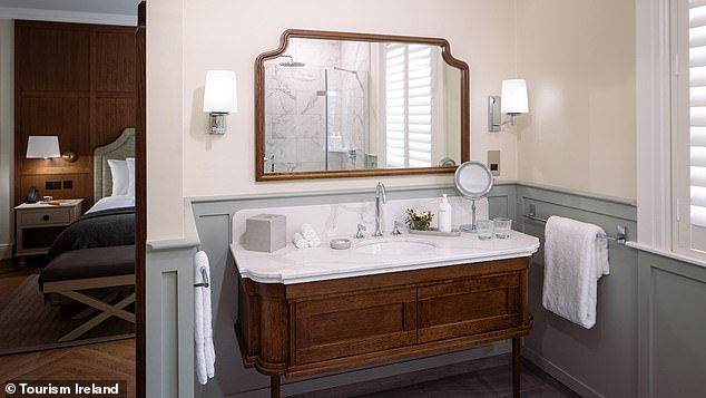 The Dunluce Lodge offers up a warm and cosy feel, that is very much a welcome escape after a cold day on the links