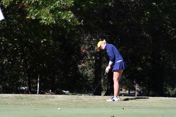 Women's Golf Finishes Fourth After Day One of the Advance Golf Partners Collegiate