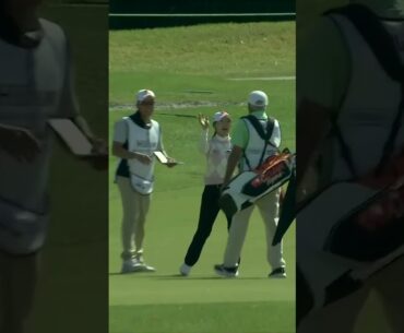 황유민의 완벽한 샷이글!🦅💥 오늘 5타를 줄이며 공동 5위에 올라섰습니다! #shorts #lpga #황유민 #golf #골프