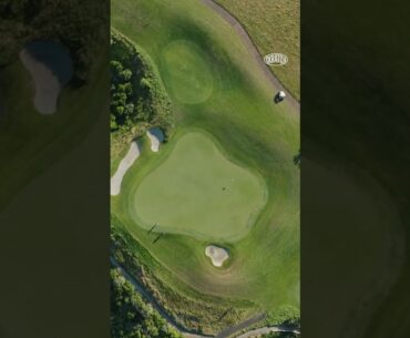 Nothing beats the view from these bucket list New Zealand golf courses 😍