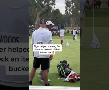 Wholesome moments between Tiger Woods and a fan! 🥺
