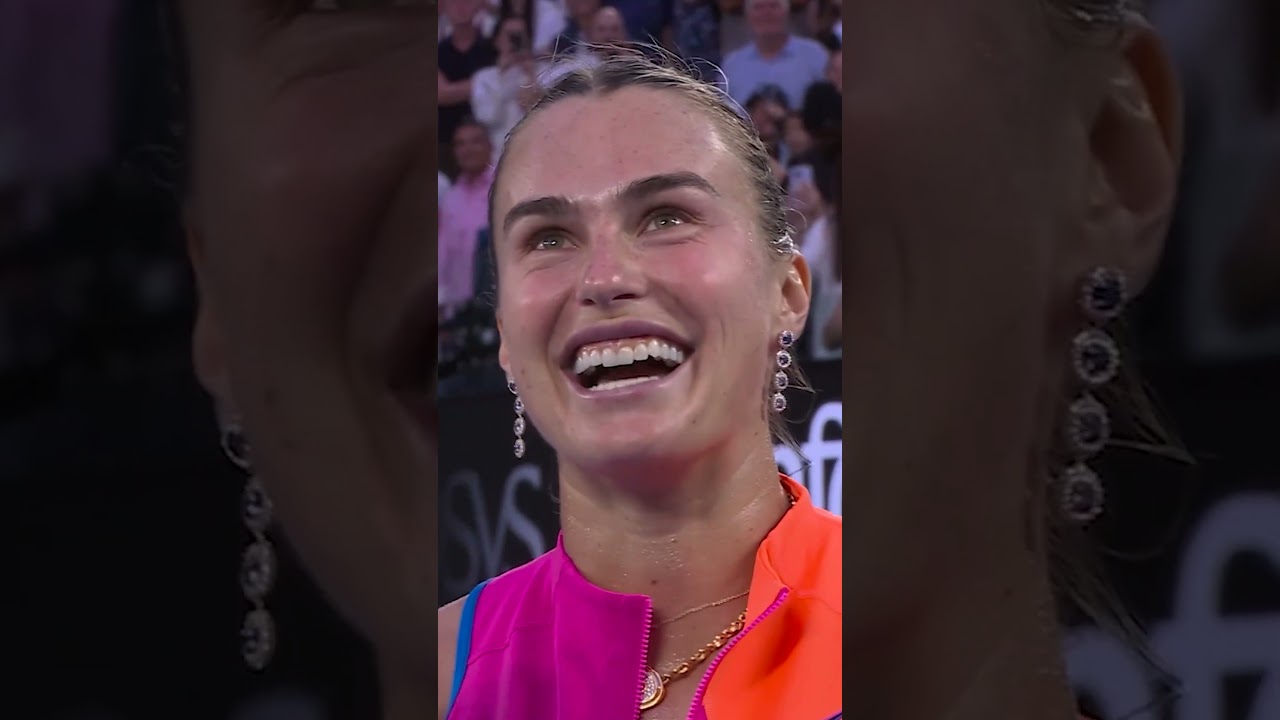 Sabalenka FANGIRLS over Federer! 🤣