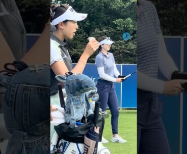 오늘 스윙은 빵에게 양보 😝🍞 #가브리엘라 러펠스