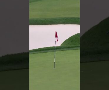 Shake, rattle and in! Thomas Detry's approach on No. 14 is 🦅 worthy.