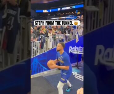 Steph Curry INSANE tunnel shot 😮 (via KNBR, @warriors)