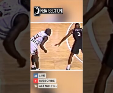 Michael Jordan TICKLES Steve Smith’s Hand 😅🏀 Mind Games on the Court