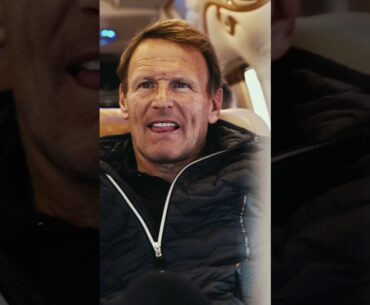 Robbie Fowler and Teddy Sheringham made their Thai television debut #golf #iconsseries