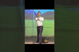 어깨가 돌아야 몸앞에 샤프트가 세워진다 #골프레슨 #shorts