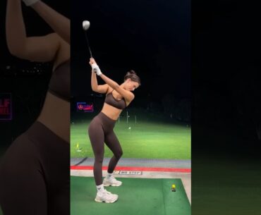 Amazing Golf Swing you need to see | Golf Girl awesome swing | Golf shorts | MOLLIE LOUISE WHITE