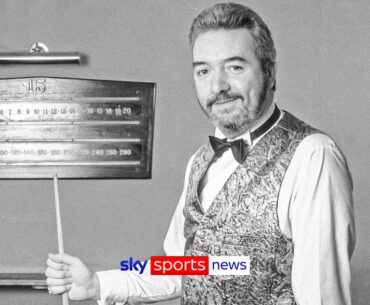 Tributes pour in for Snooker great John Virgo