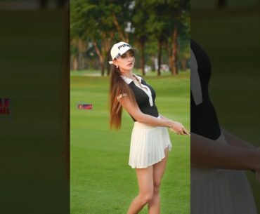 Amazing Golf Swing you need to see | Golf Girl awesome swing | Golf shorts |  Praeitsara Pukawanuch