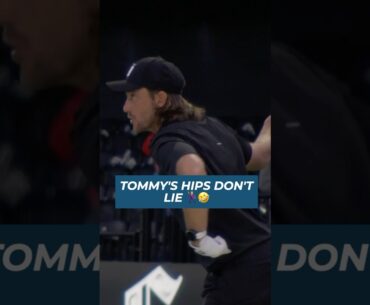 Tommy Fleetwood teaching Justin Rose to “shut the door” with his hips 😭 #shorts