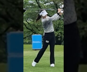 빈스윙도 너무 멋지게 휘두르는 스마일골퍼 성유진프로