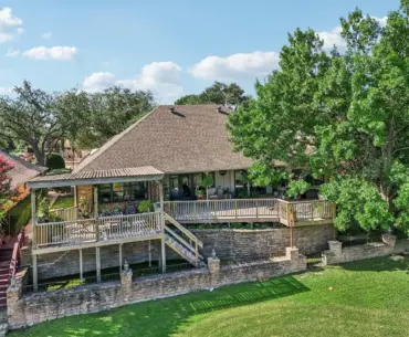 Impeccable Views Create a Golfer's Paradise at This Dallas Athletic Club Listing
