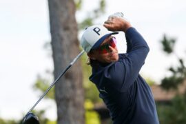 Rickie Fowler's Pebble Beach hopes sink after shots in penalty