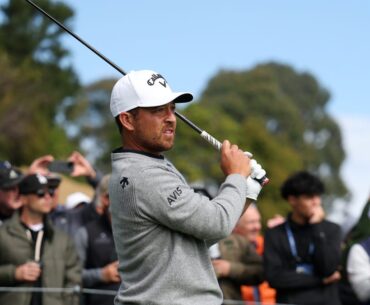 Xander Schauffele contending after 65 Friday