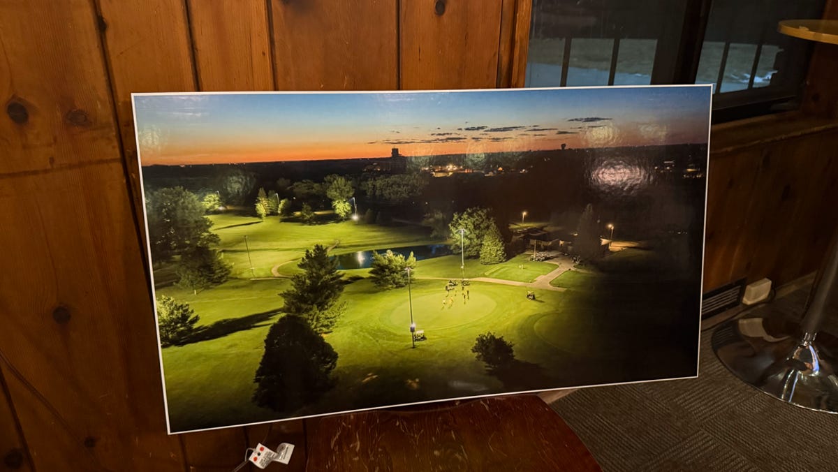 Des Moines residents protest night golf at Waveland Golf Course