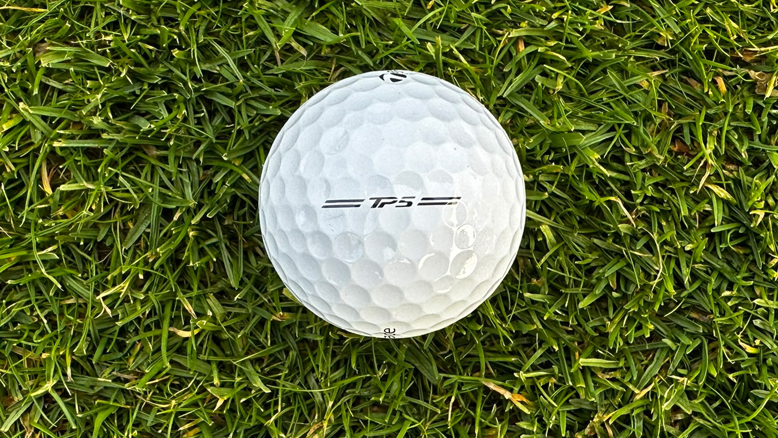 TaylorMade TP5 and TP5x golf balls