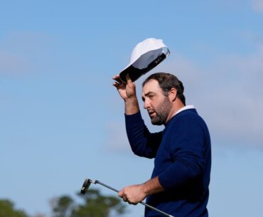 Scheffler nears another top-10 finish after bogey-free Saturday at Pebble Beach Pro-Am