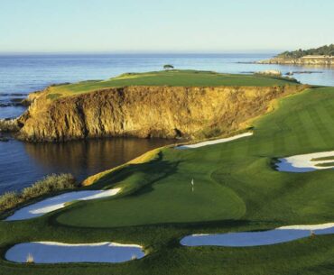 Where is Pebble Beach Golf Links located?