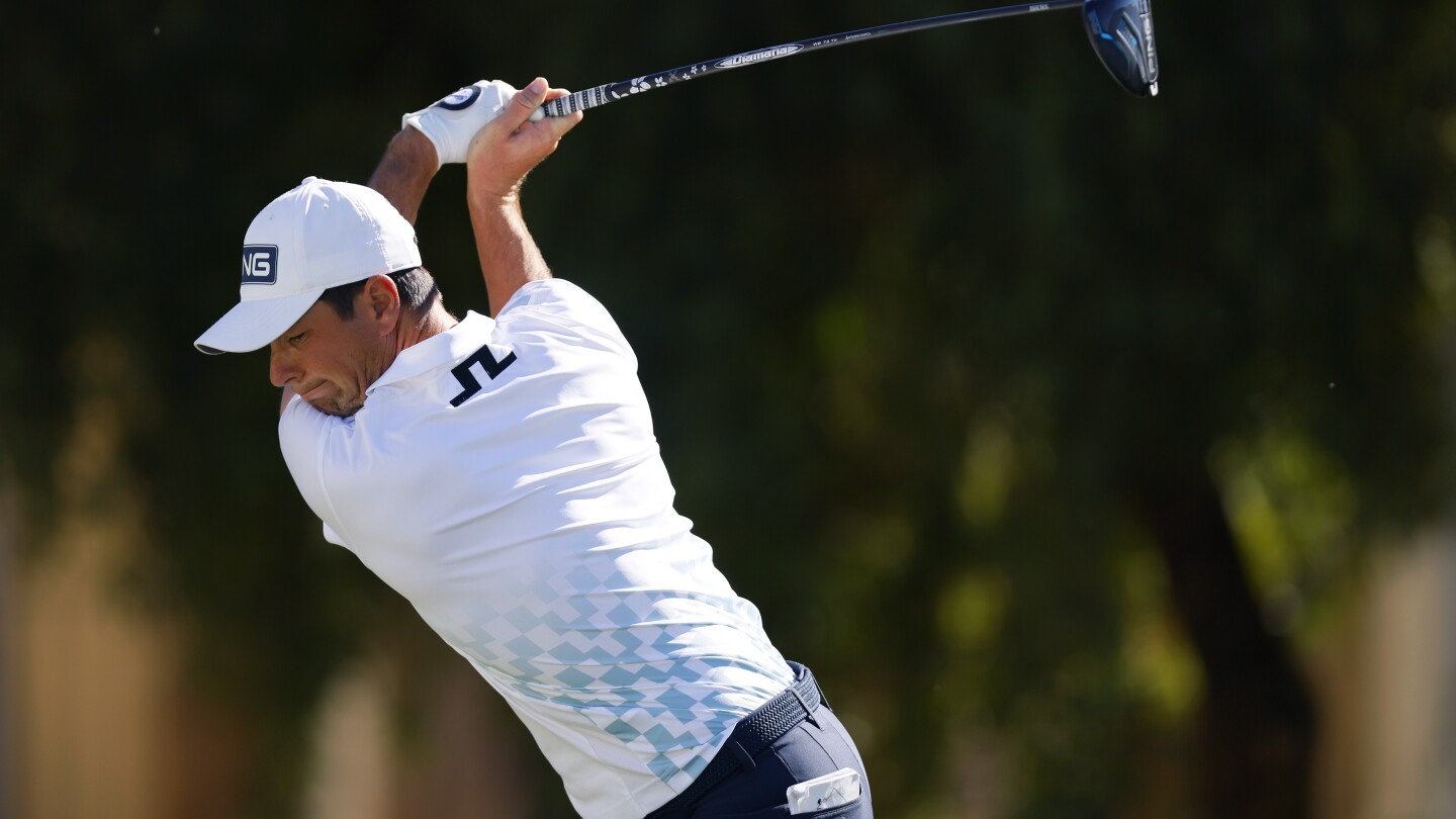 Here’s why Viktor Hovland was wearing pool floaties on the range Here's why Viktor Hovland was wearing pool floaties on the range