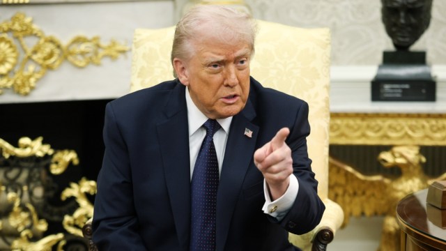 Donald Trump Called Out for Playing Golf During Iran War Yahoo news home