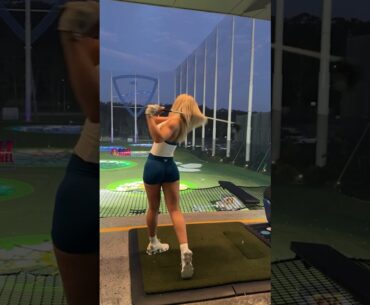 Amazing Golf Swing you need to see | Golf Girl awesome swing | Golf shorts | Antonia Harley