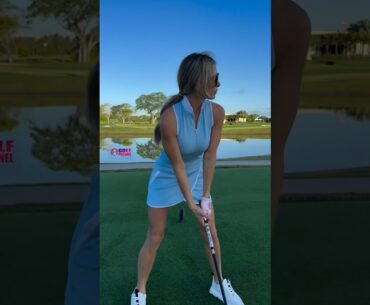 Amazing Golf Swing you need to see | Golf Girl awesome swing | Golf shorts | Olaya Sport