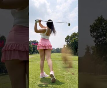 Amazing Golf Swing you need to see | Golf Girl awesome swing | Golf shorts | Ciliya Chu