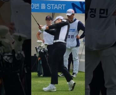 2승 28억원의 정윤지프로 드라이브티샷 슬로우모션 스윙