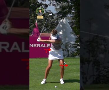 Effortless Golf Swing (Slow Motion)