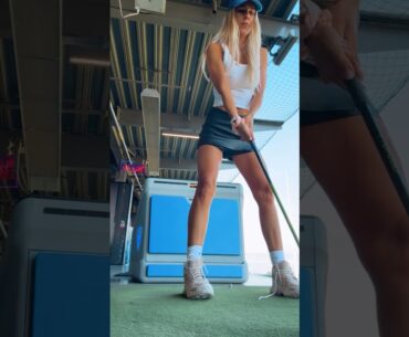 Amazing Golf Swing you need to see | Golf Girl awesome swing | Golf shorts | Amy Ramsey