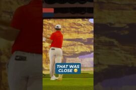 Tom Kim escapes the Stinger rock with a full Houdini act 😮‍💨 #tgl #golf