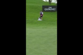 Charl Schwartzel putt