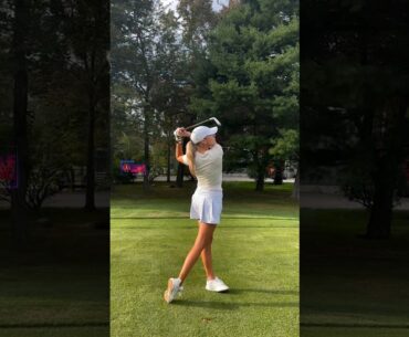 Amazing Golf Swing you need to see | Golf Girl awesome swing | Golf shorts |  Tate Hadges
