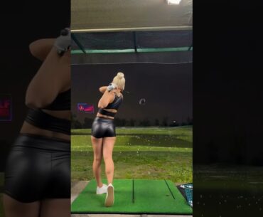Amazing Golf Swing you need to see | Golf Girl awesome swing | Golf shorts | Stephanie Hidock
