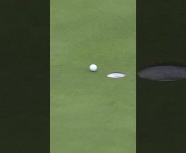 Cam Smith hit this putt from a different time zone 🤯