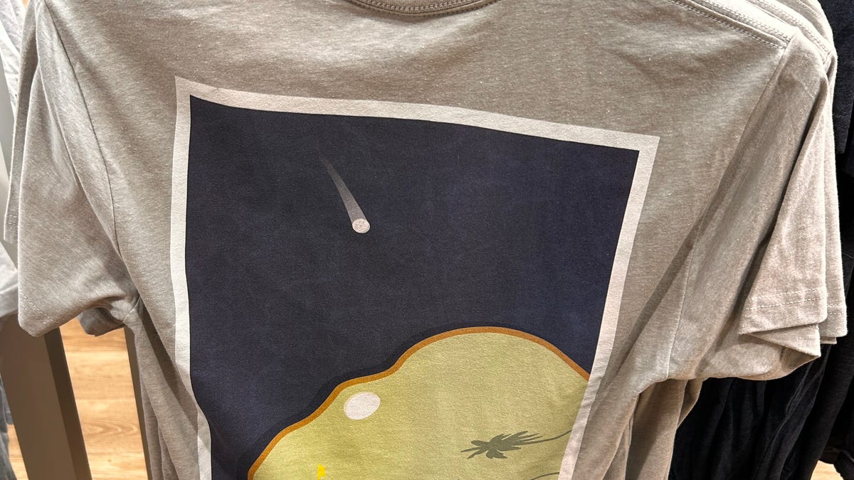 Hole steals show, even has its own merch line